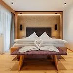 Kraeuterhotel Hochzillertal מלון קלטנבאך