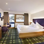 Kraeuterhotel Hochzillertal Kaltenbach