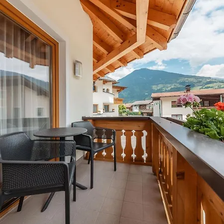 Kraeuterhotel Hochzillertal 4*