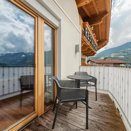Kraeuterhotel Hochzillertal Hotel 4*