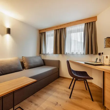 Hotel Kraeuterhotel Hochzillertal