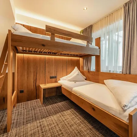 Kraeuterhotel Hochzillertal Hotel 4*