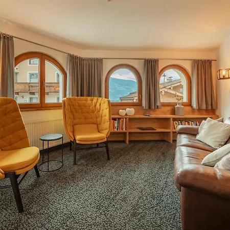 Kraeuterhotel Hochzillertal ホテル カルテンバッハ
