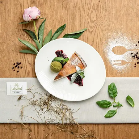 فندق Kraeuterhotel Hochzillertal