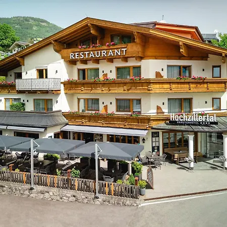Hotel Kraeuterhotel Hochzillertal