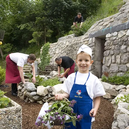 Hotel Kraeuterhotel Hochzillertal 4*