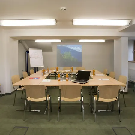 Hotel Kraeuterhotel Hochzillertal 4*