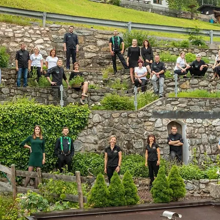 호텔 Kraeuterhotel Hochzillertal