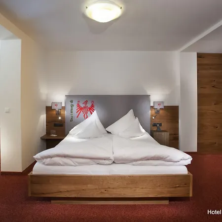 호텔 Kraeuterhotel Hochzillertal 칼텐바흐