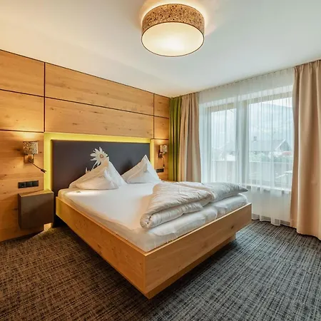 Kraeuterhotel Hochzillertal Hotel Kaltenbach