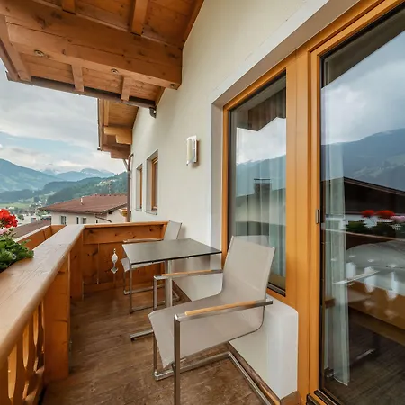 Kraeuterhotel Hochzillertal