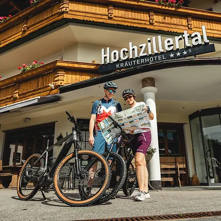 Otel Kraeuterhotel Hochzillertal 4*