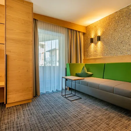 Kraeuterhotel Hochzillertal Otel