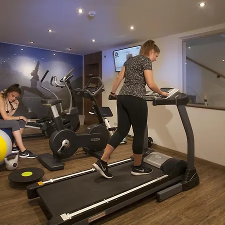 Otel Kraeuterhotel Hochzillertal